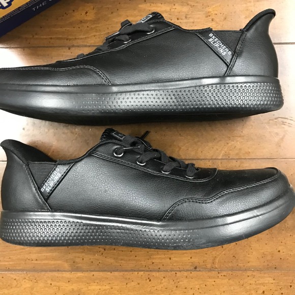 Skechers BOBS Hands Free Slip Ins Womens Black FaLeather Comfort Sneakers Sz 9 - Picture 5 of 9